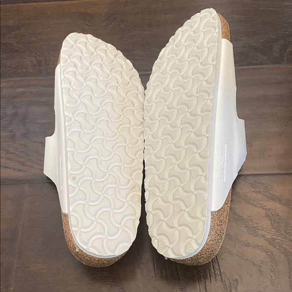New with tag Birkenstock white strap sandals women’s size 9 & 11 - Picture 5 of 7